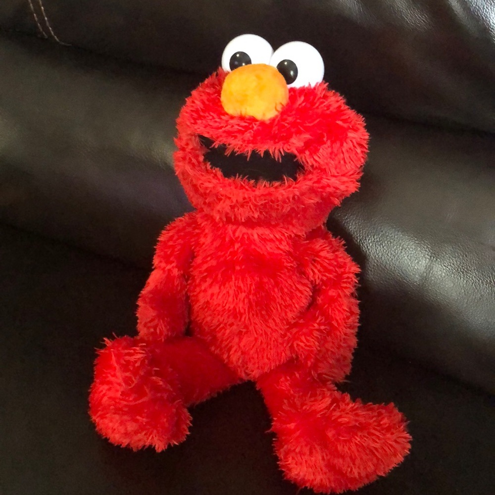Singing Elmo